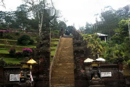 Pura Pucak Tedung