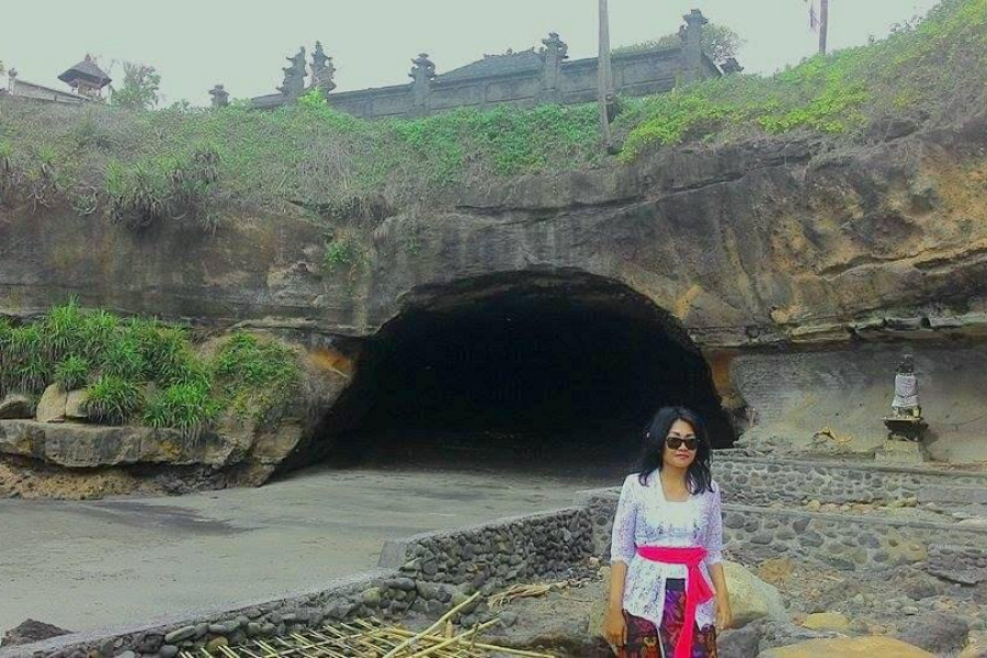 Pura Luhur Srijong