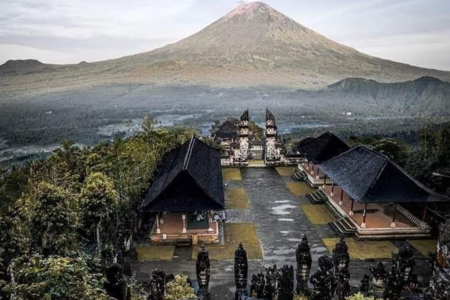 Pura Lempuyang